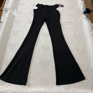 Haley and June Cut Out Yoga Pants (M)